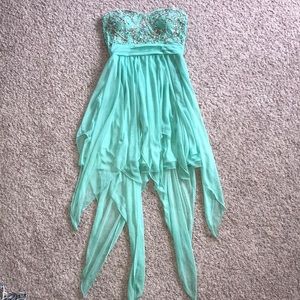 strapless formal dress